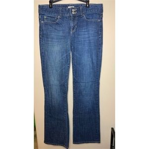 GAP Essential Womens Bootcut Jeans